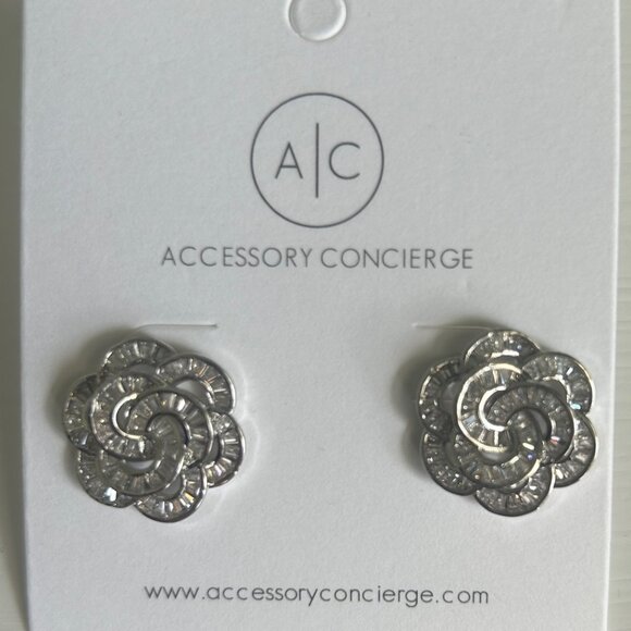 Stunning Silver CZ Baguette Flower Bloom Statement Studs Earrings NEW - Picture 2 of 5